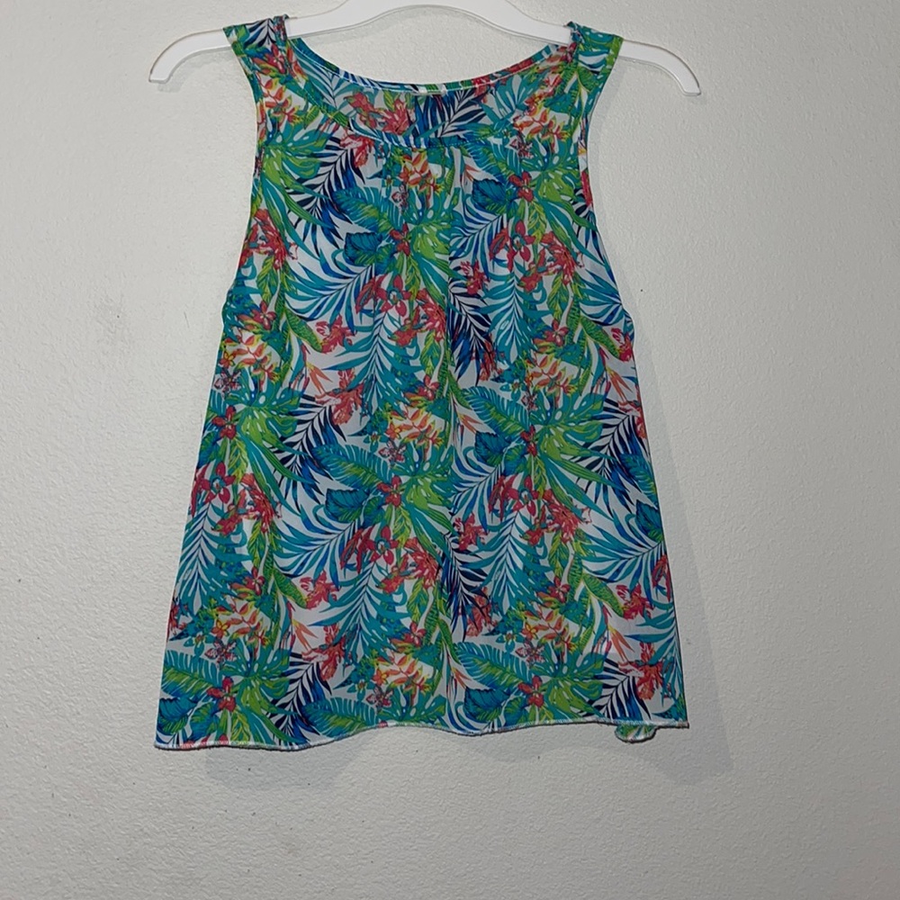 Floral flowy top